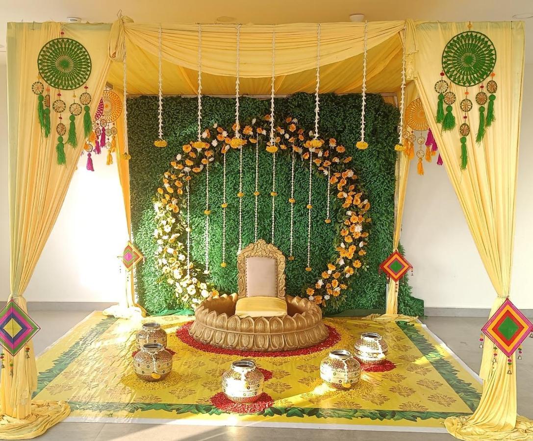 Отель Sri Vishnu Tejam Elite Narsipatnam Экстерьер фото