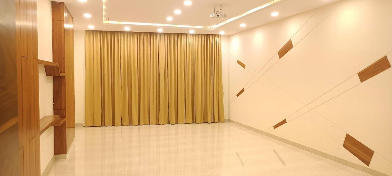 Отель Sri Vishnu Tejam Elite Narsipatnam Экстерьер фото